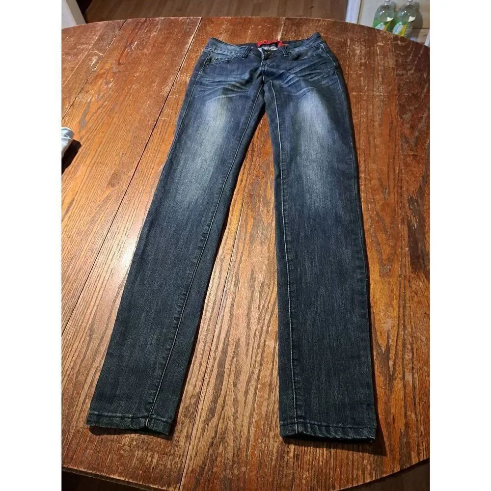 Size 0 Zanadi Low Rise Denim Blue Jeans with Pockets and Belt Loops Casual Pants